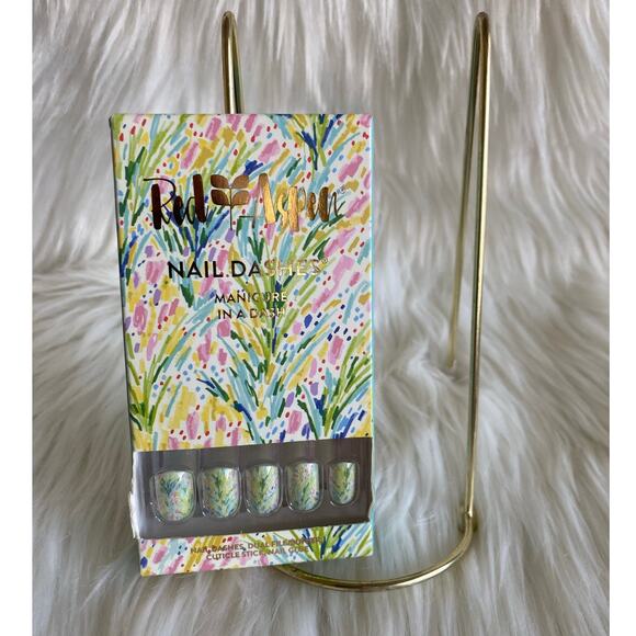 Red Aspen Nail Dashes- Haleigh Loves to Draw - Picture 1 of 3